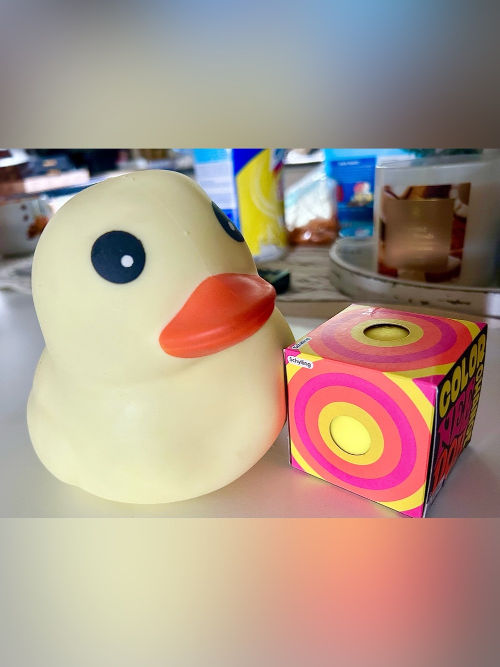 NeeDoh Color Change Yellow and Jumbo Squishy Duck bundle  💛💛NEW